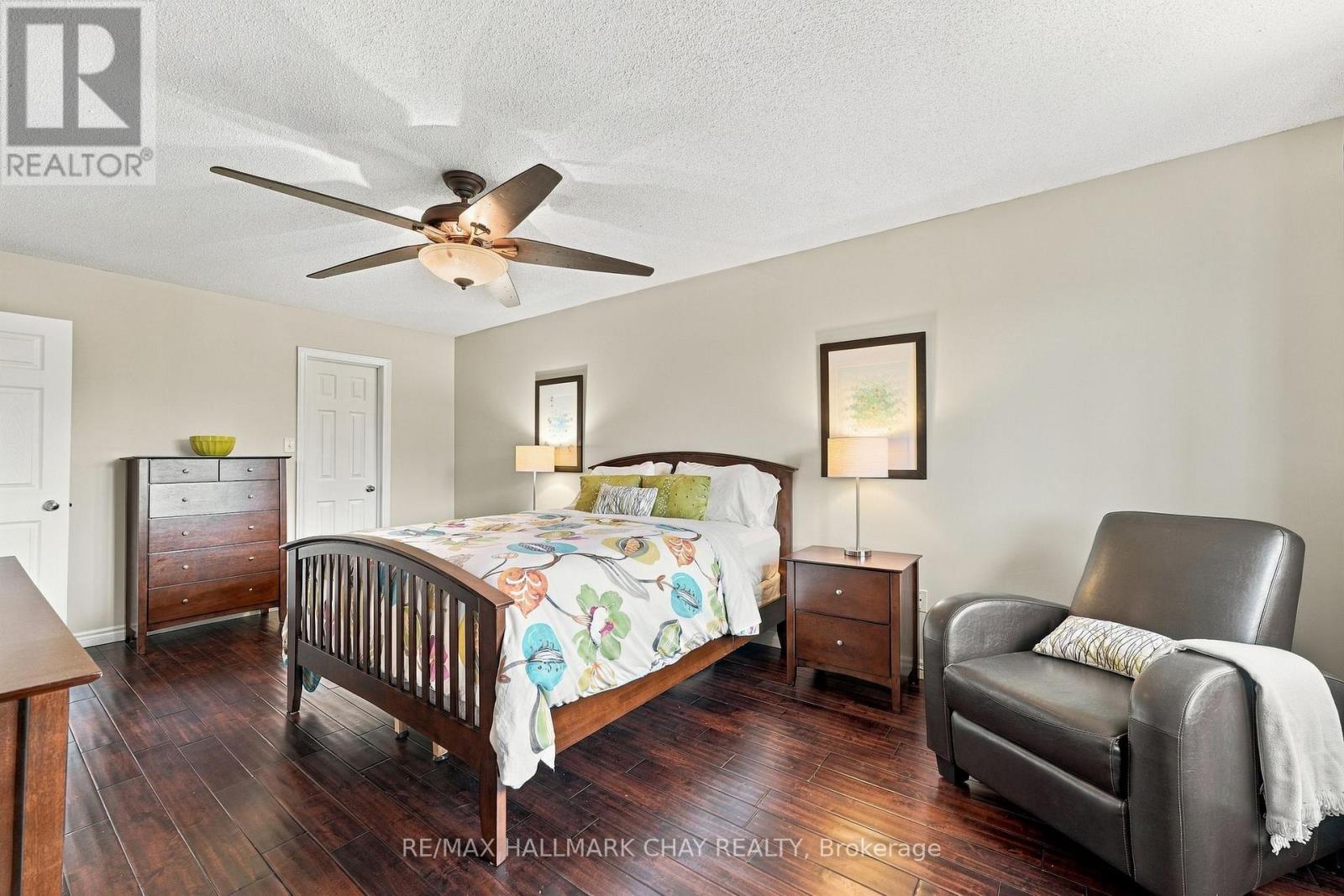 17 SHERWOOD COURT - 17