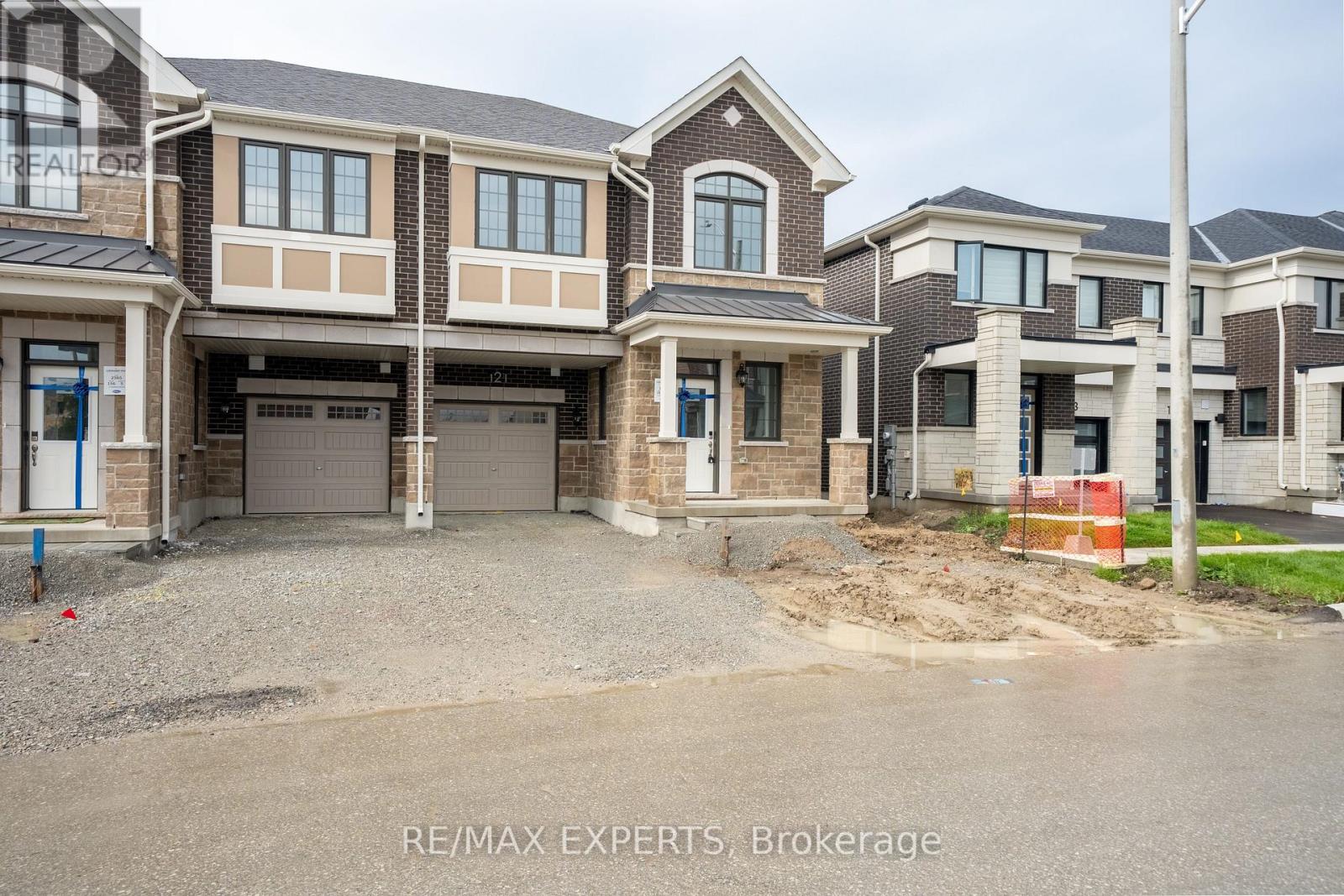 121 VINEWOOD CRESCENT, Barrie