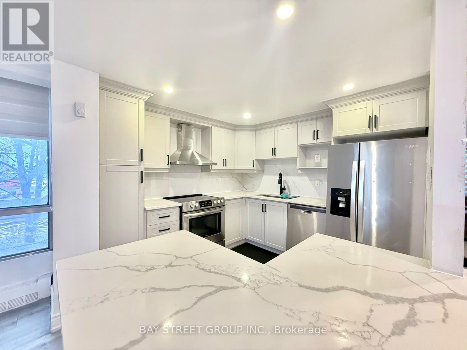 1705 McCowan Unit 203 photo 4