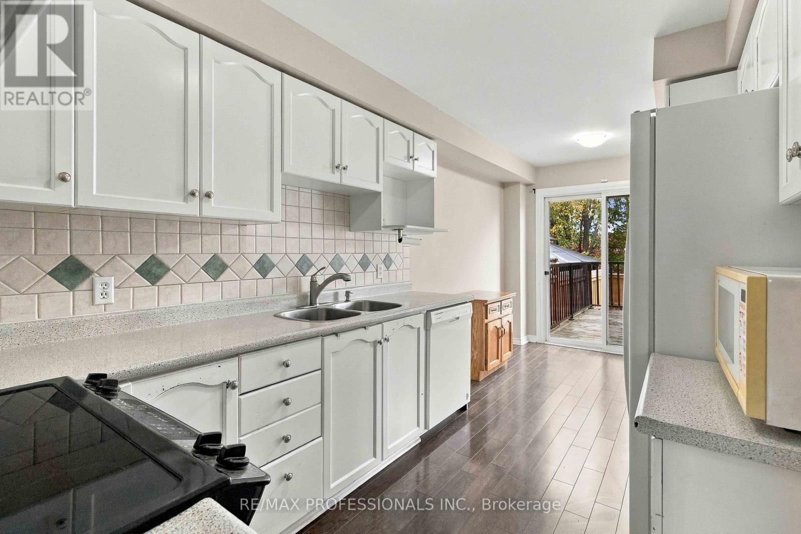 34 Jolley Court, Caledon, ON photo 13