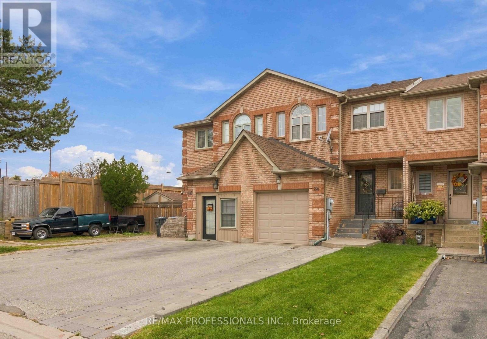 34 Jolley Court, Caledon, ON photo 2