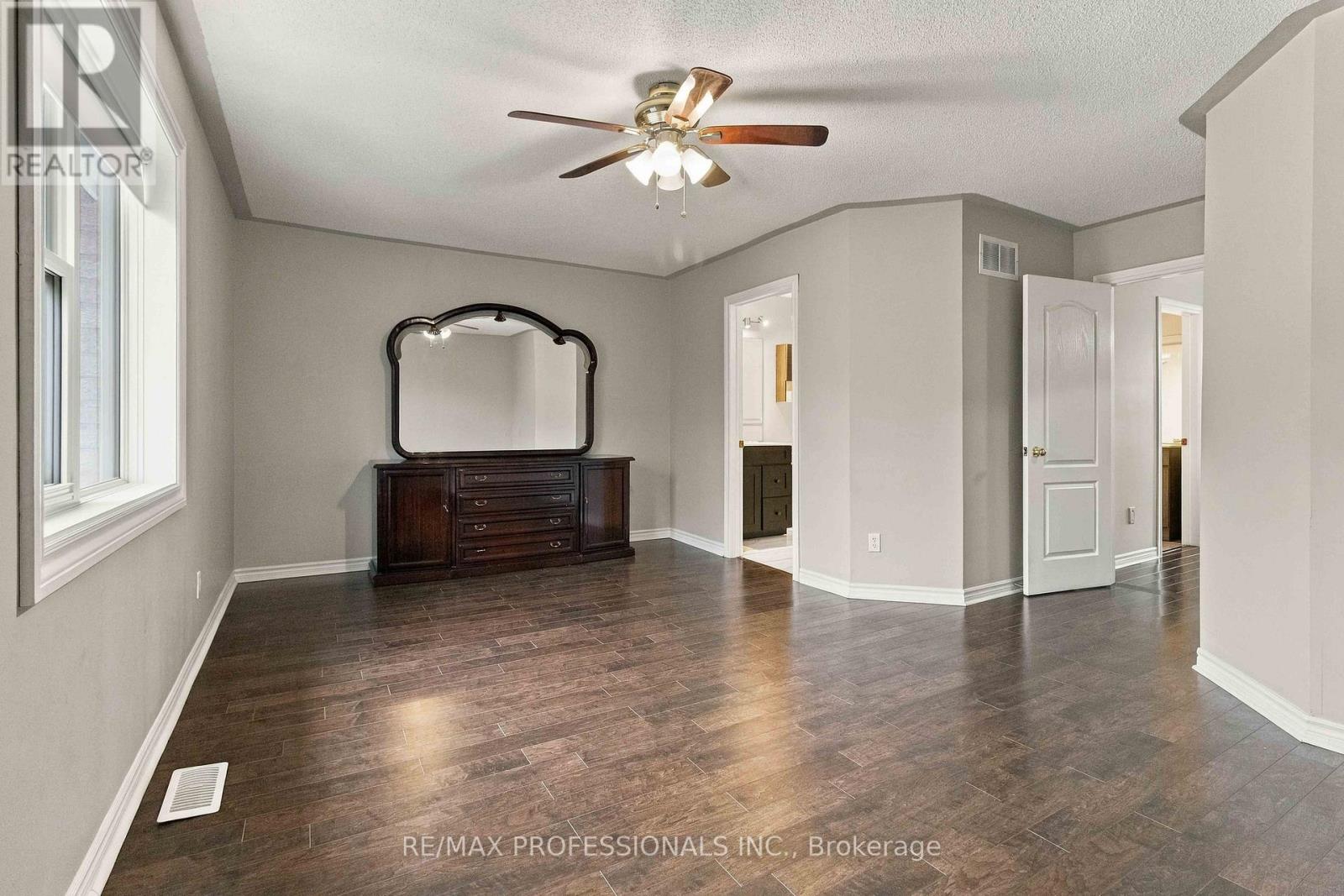 34 Jolley Court, Caledon, ON photo 22