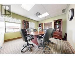 9 - 61 Advance Road, Toronto, ON M8Z2S6 Photo 6
