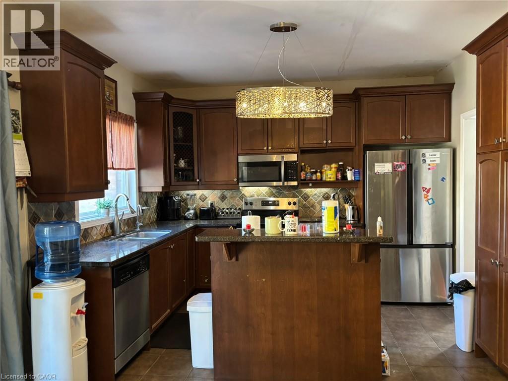 386 PINE VALLEY Drive, Kitchener — photo 10