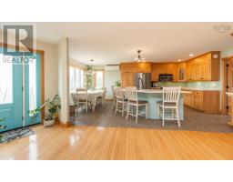 401 Lakeside Road, Dayton, NS B5A5K3 Photo 18