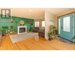 401 Lakeside Road, Dayton, NS B5A5K3 Photo 17