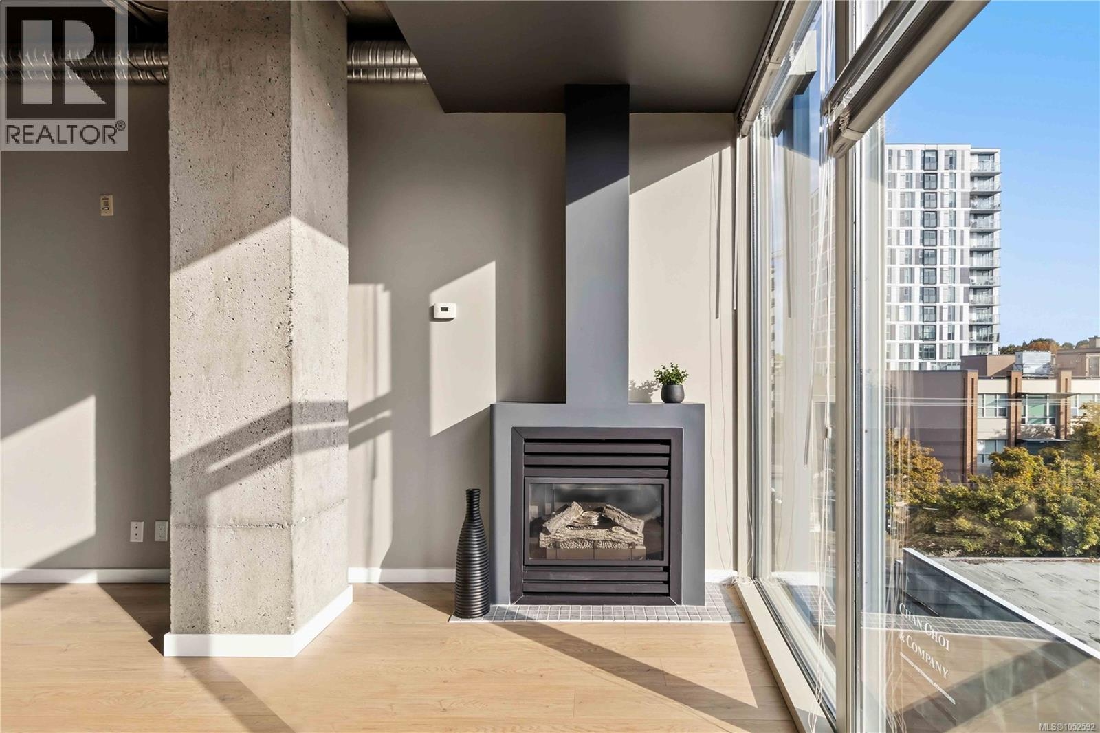 406 1061 Fort Street, Victoria