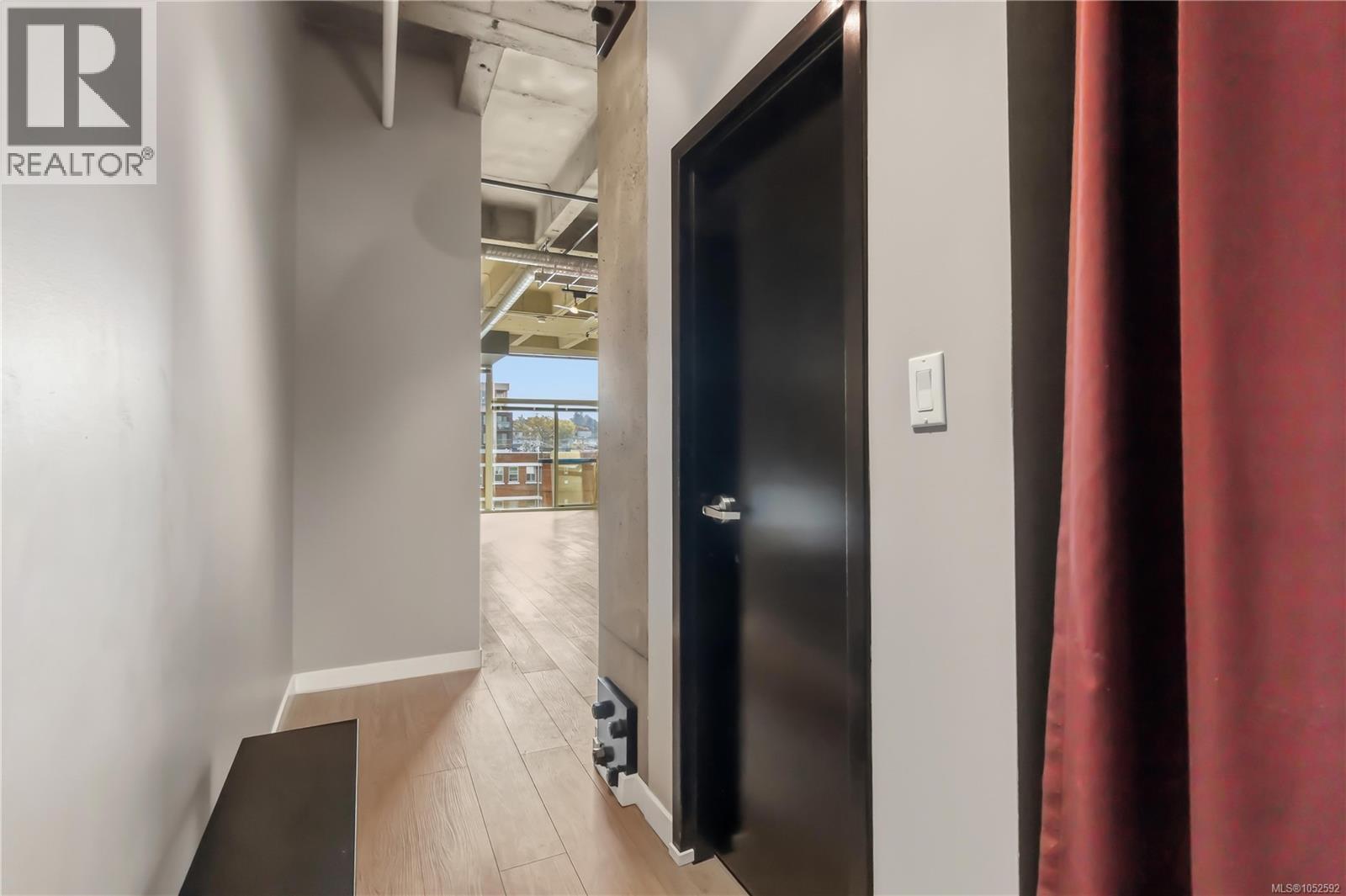 406 1061 Fort Street, Victoria