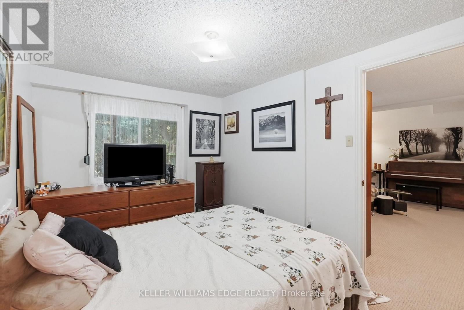 188 Hostein Drive, Hamilton, ON photo 39