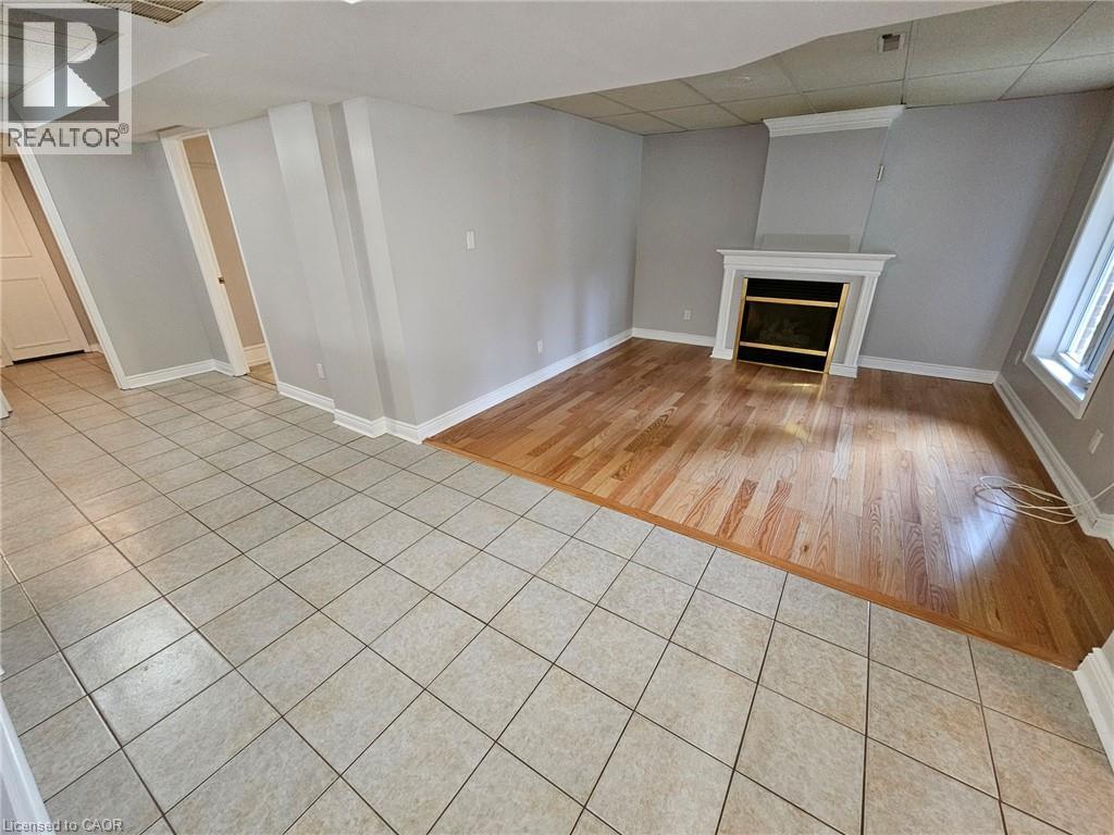 2173 CHARNWOOD Drive Unit# LOWER, Burlington — photo 5