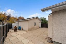 95 Ostafiew Farm Road, Winnipeg, MB R2R2C4 Photo 29