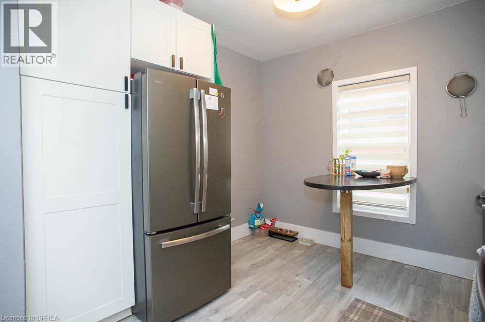 234 SHERIDAN Street Unit# Upper, Brantford — photo 8