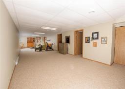 36 Charles Avenue, Shilo, MB R0K2A0 Photo 13