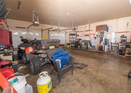 36 Charles Avenue, Shilo, MB R0K2A0 Photo 25
