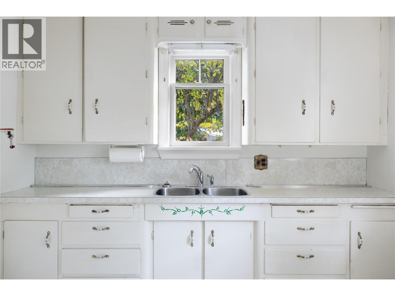 3107 25 Street - 12