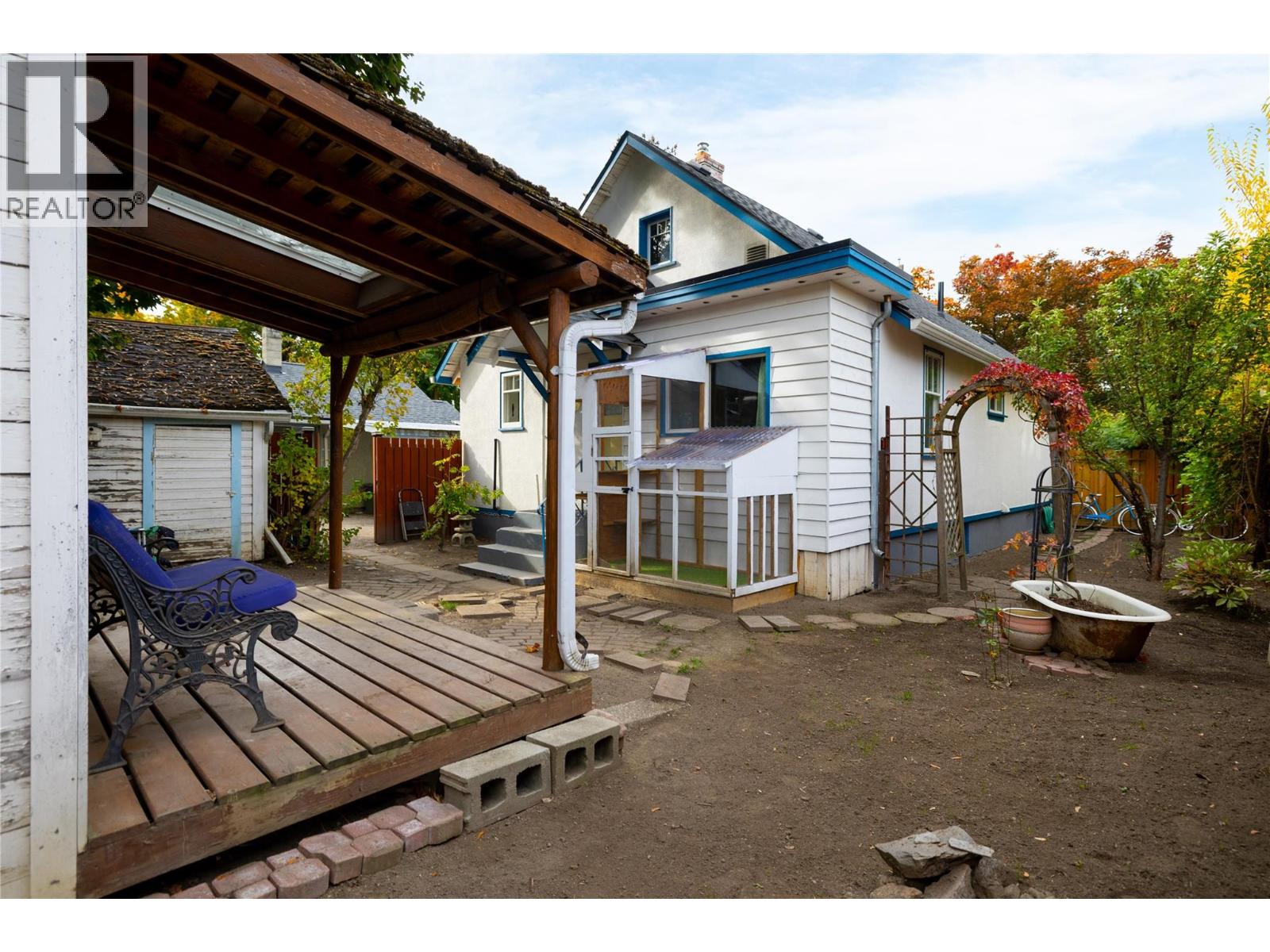 3107 25 Street - 48