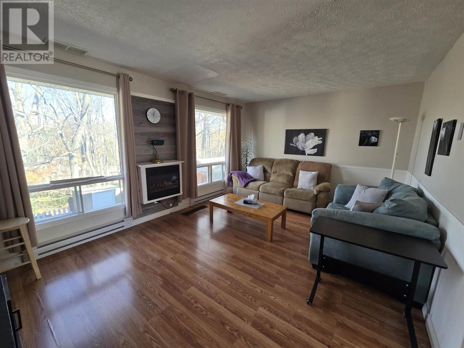 8 Bailey LN, Elliot Lake — photo 10