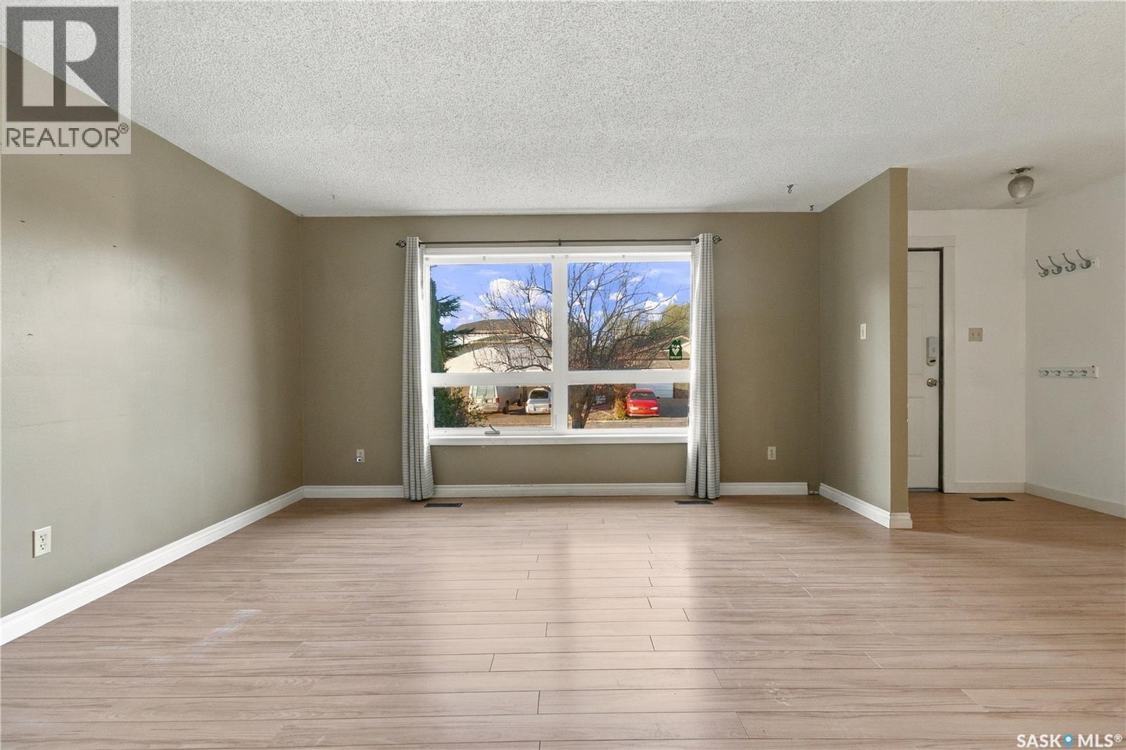 5907 Hague CRESCENT, Regina — photo 5