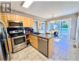 26 Colonial Crescent, London North, ON N6H4X3 Photo 11