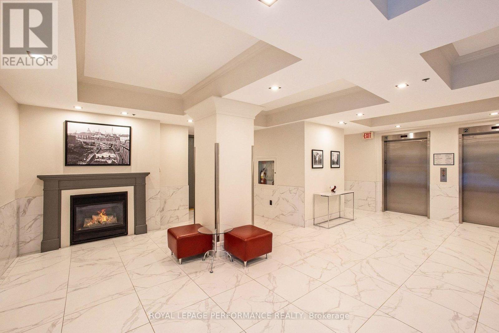 #PH3 364 COOPER STREET - 29
