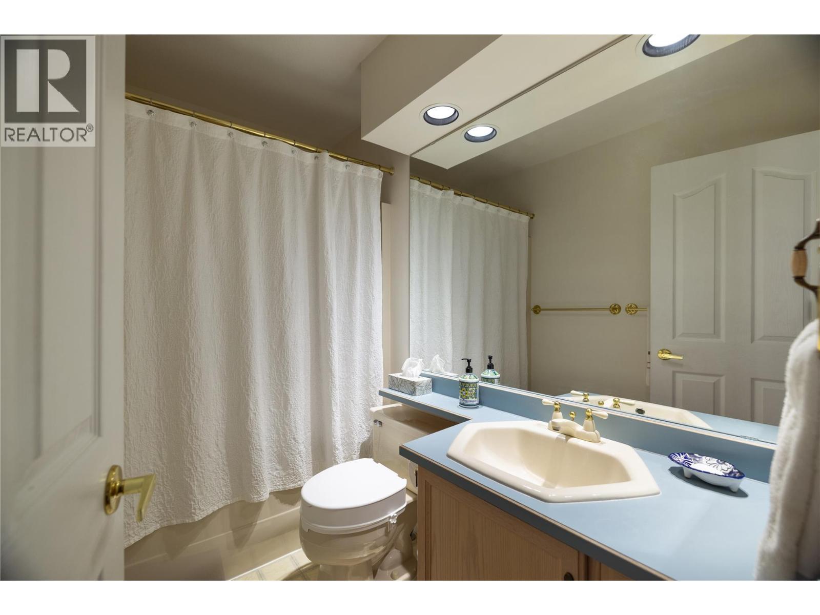 #85 595 Yates Road - 17