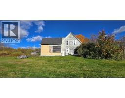 47081 Homestead Road, photo 3