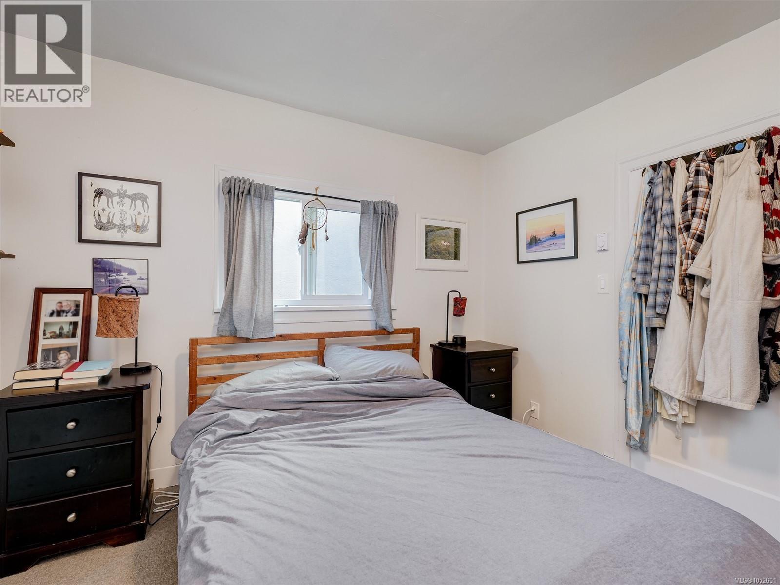  1882 Neil Street, Saanich
