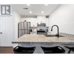 8c Portland Street, Toronto, ON M5V3N6 Photo 7