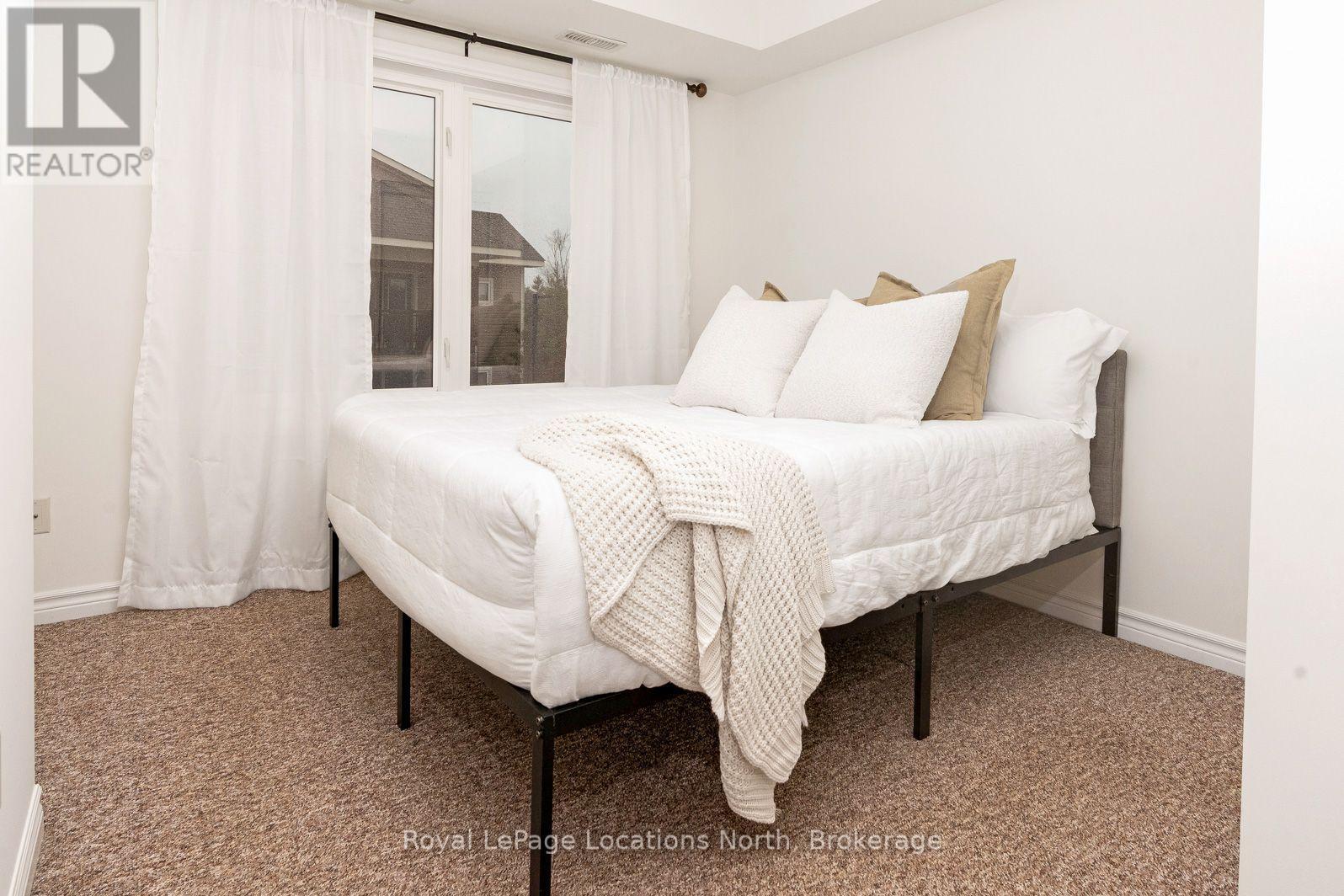 300-1 Brandy Lane Drive, Collingwood photo 16