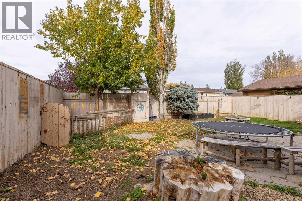 184 Lakhota Crescent W, photo 36 of 43