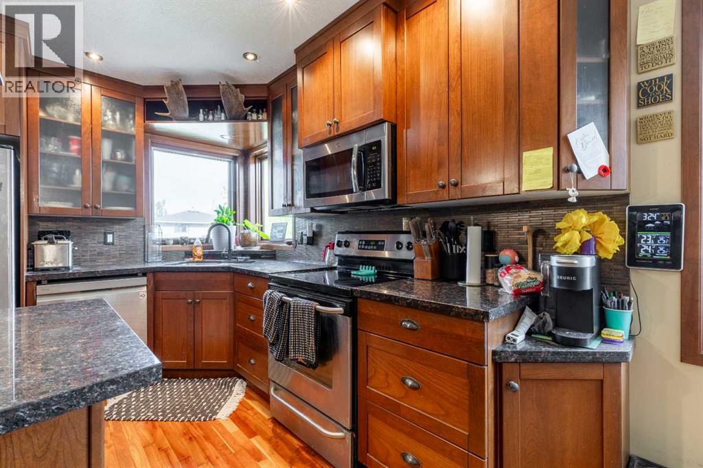 184 Lakhota Crescent W, photo 13 of 43