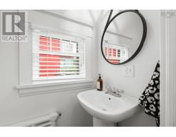 6326 Norwood Street, Halifax, NS B3H2L1 Photo 21