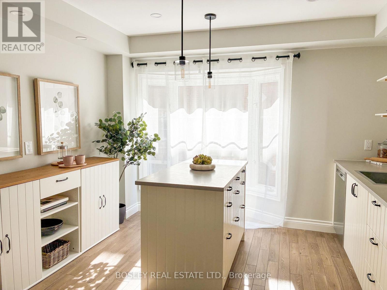 #3 64 OLD MILL TERRACE - 13