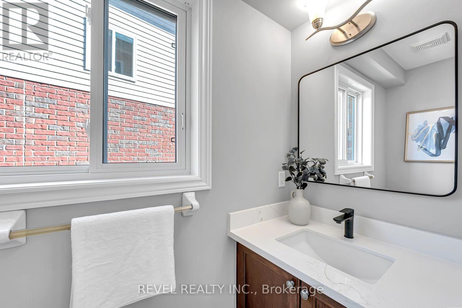 40 Yates Avenue, Cambridge, ON photo 9