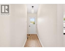 77 Selkirk Boulevard, Red Deer, AB T4N0G6 Photo 16