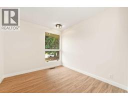 77 Selkirk Boulevard, Red Deer, AB T4N0G6 Photo 22