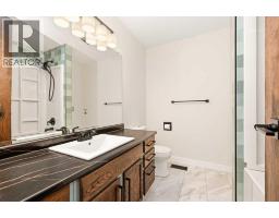 77 Selkirk Boulevard, Red Deer, AB T4N0G6 Photo 24