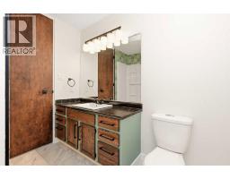 77 Selkirk Boulevard, Red Deer, AB T4N0G6 Photo 25
