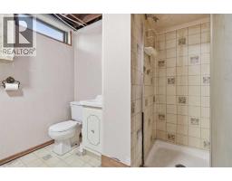 77 Selkirk Boulevard, Red Deer, AB T4N0G6 Photo 31