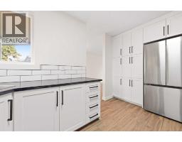 77 Selkirk Boulevard, Red Deer, AB T4N0G6 Photo 13