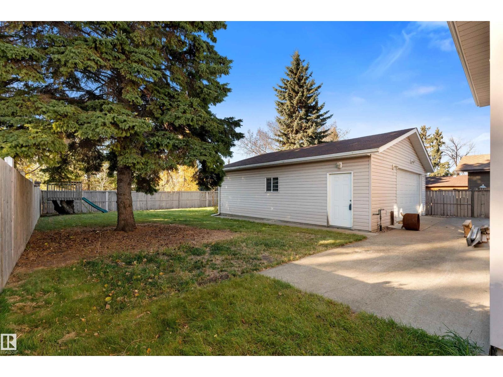 1720 65 ST NW - 45