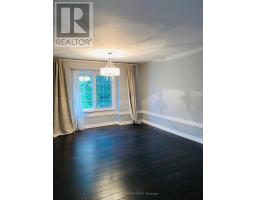 121 Castle Crescent, Oakville, ON L6J5H4 Photo 13