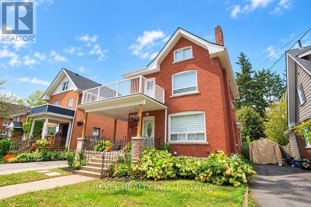 UPPER - 234 SHERIDAN STREET, Brantford Ontario