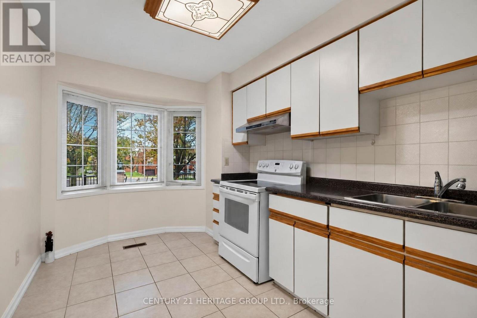 15- 38 Elora Drive, Hamilton, ON photo 16