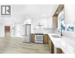 3239 Dovercliffe Road Se, Calgary, AB T2B1W1 Photo 9