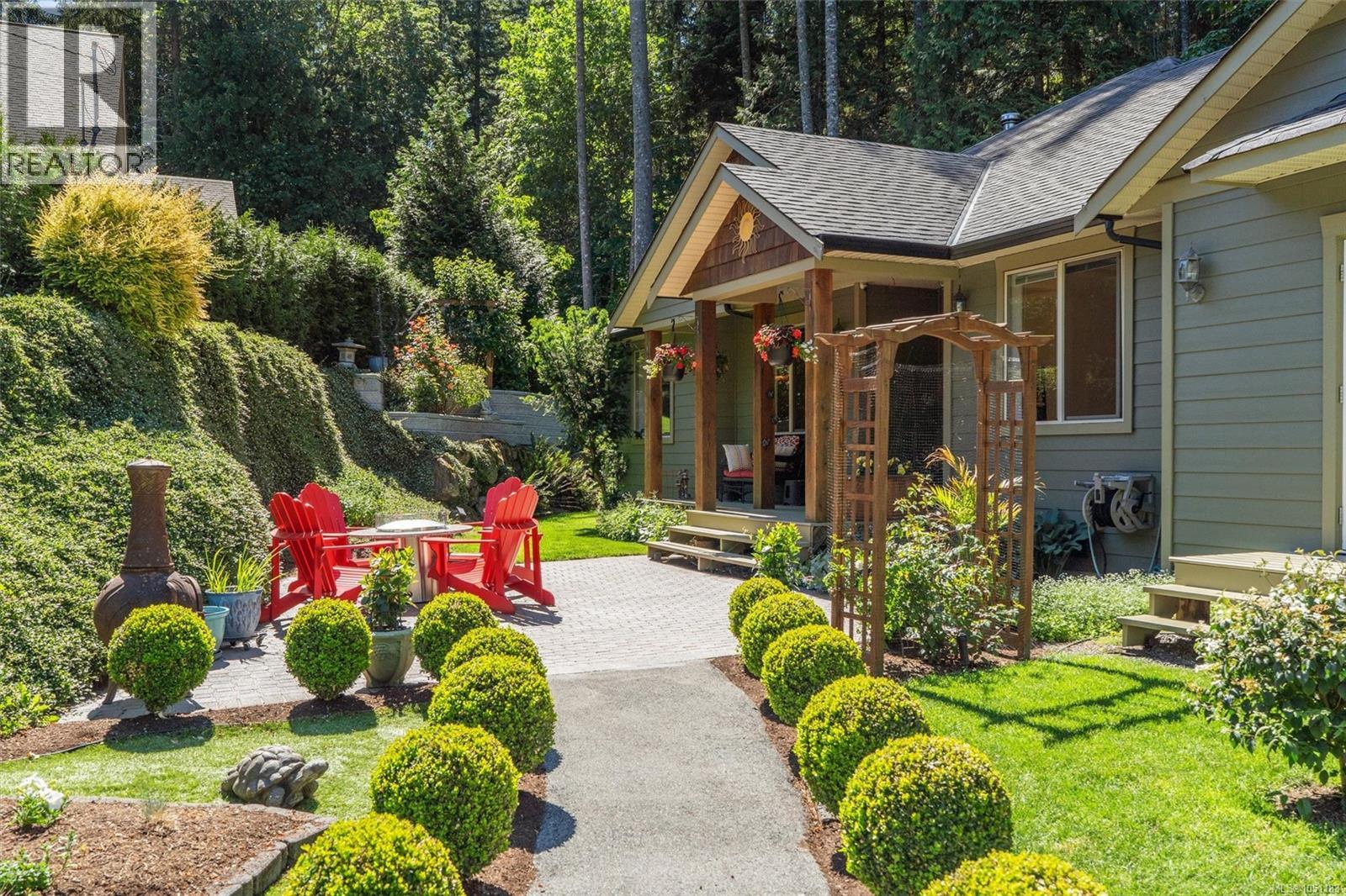  2989 Lakewood Place, Langford
