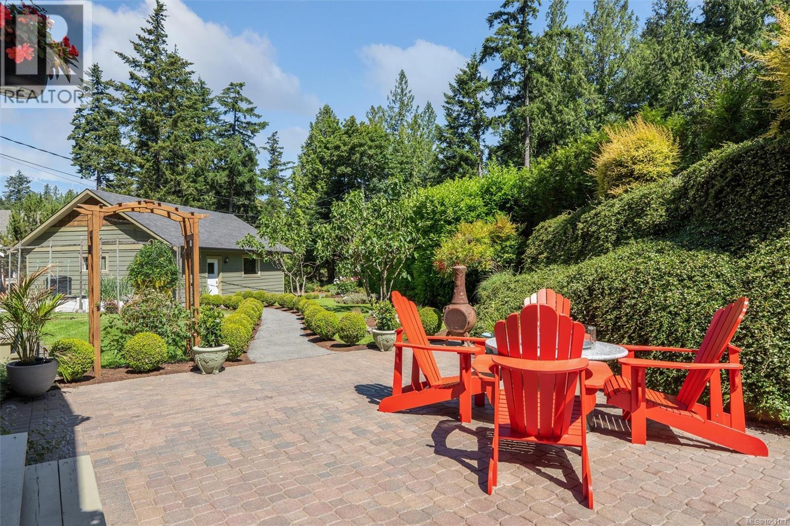  2989 Lakewood Place, Langford