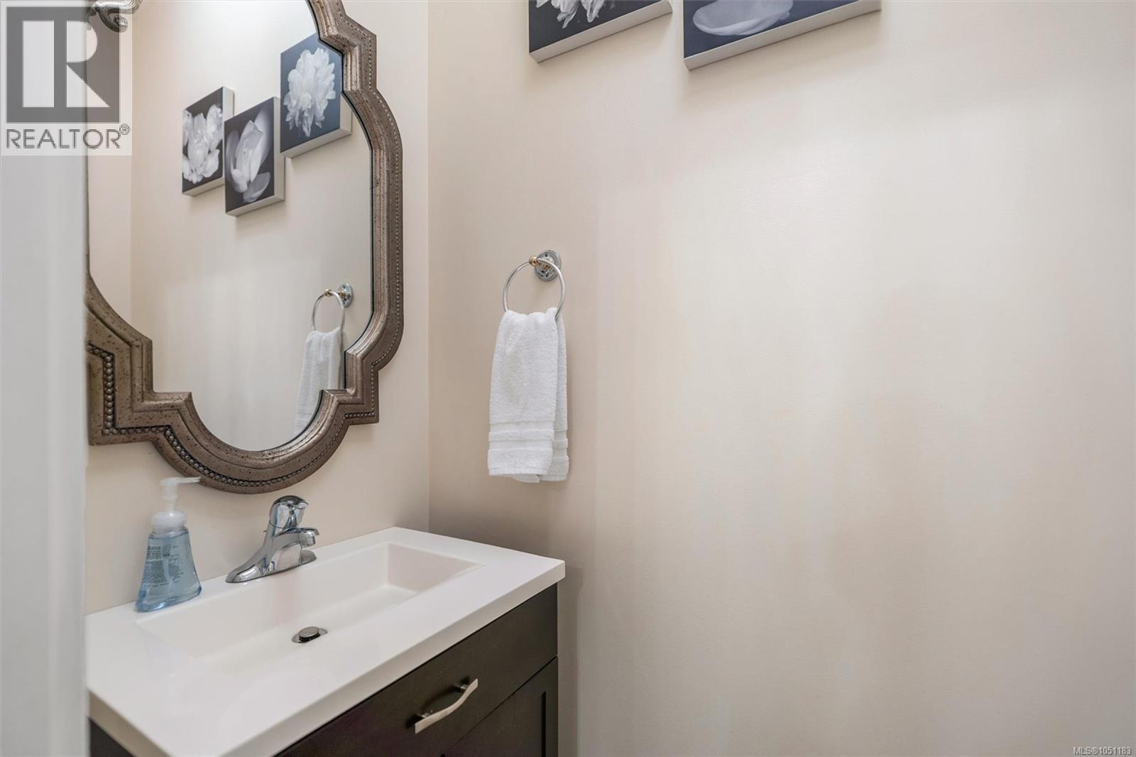  2989 Lakewood Place, Langford
