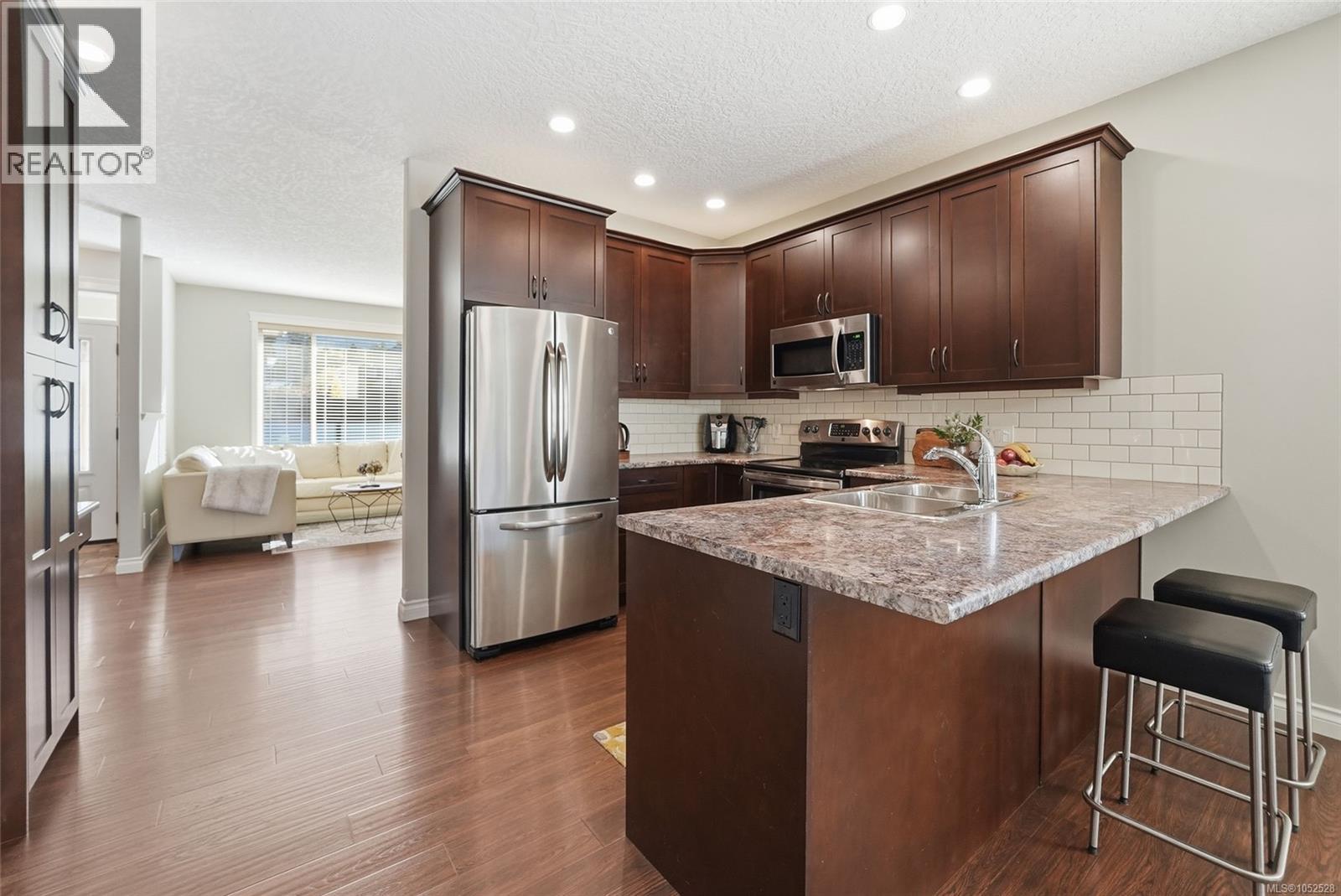 1333 4th Ave - 11