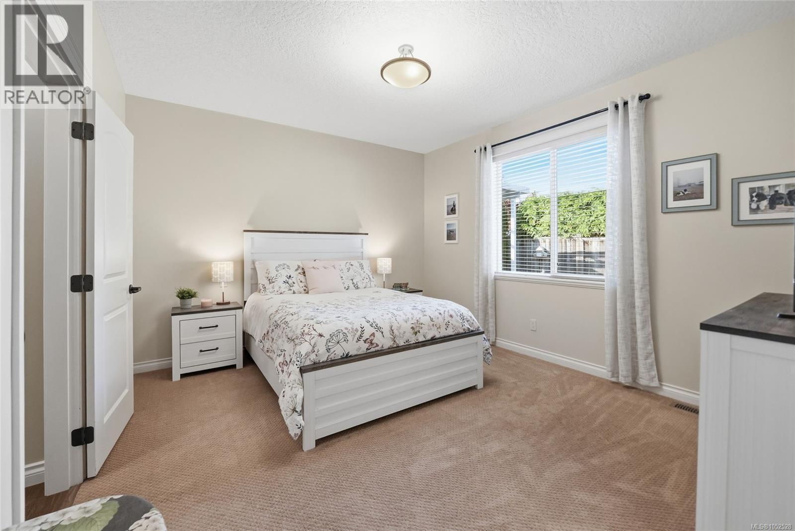 1333 4th Ave - 37